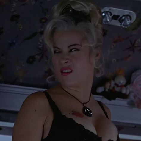 Jenifer Tilly 90s, Tiffany Valentine Pfp, Jennifer Tilly 90s, Jenifer Tilly, Tiffany Bride Of Chucky, Valentine Icon, Chucky Tiffany, Tiffany Bride, Tiffany Valentine