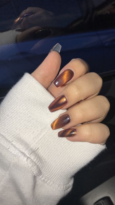 Cat eye😍 Cat Eye Nails Polish, Magnetic Nail Polish, Cute Nail Polish, Nails Brown, Nails Cute, Eye Nails, Nails Green, Magnetic Nails, Spring Nail Colors