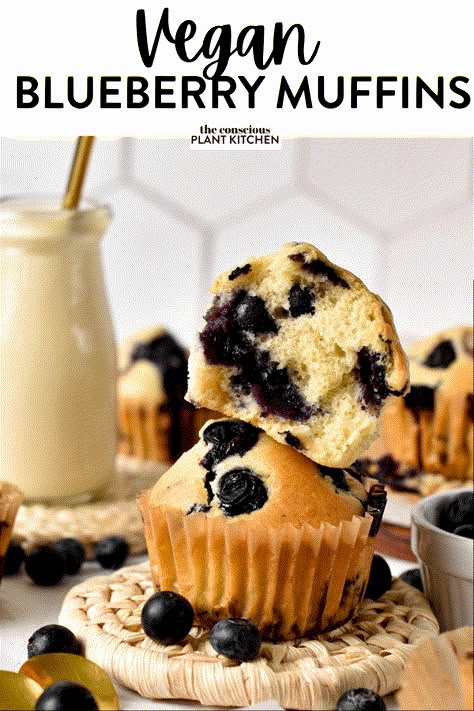 These easy Vegan Blueberry Muffins are delicious bakery-style vegan muffins filled with juicy blueberries. Plus, you will love that it takes only 30 minutes to make these one-bowl muffins. Vegetarian Freezer Meals, Mini Chocolate Chip Muffins, Vegan Blueberry Muffins, Blue Algae, Vegan Pastries, Potato Muffins, Muffins Vegan, Low Carb Flour, White Grape