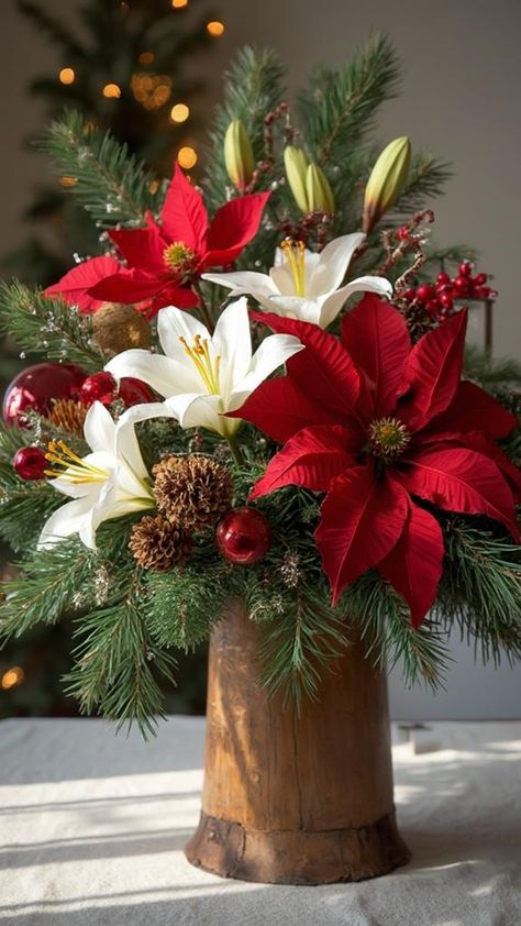 Christmas Floral Arrangements Diy Vase, Christmas Flowers Arrangements, Christmas Flower Bouquet, Christmas Floral Arrangements Diy, Holiday Flower Arrangements, Christmas Floral Designs, Nice Holiday, Christmas Bouquet, Christmas Flower Arrangements