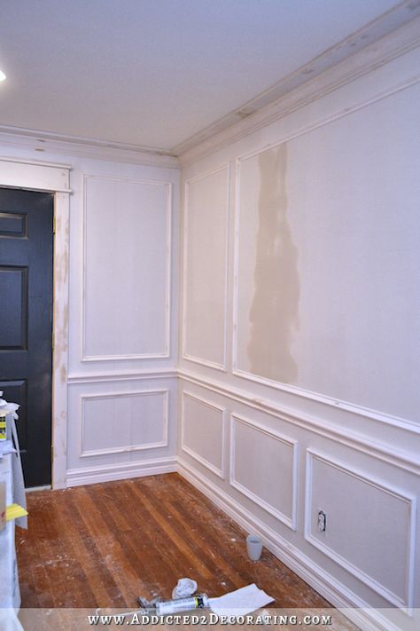 dining room picture frame moulding and trim progress - 1 Picture Frame Molding Dining Room, Functional Dining Room, Ideas Decoracion Salon, Living Room Panelling, Picture Frame Moulding, Dining Room Entryway, Dining Room Remodel, Picture Frame Molding, Dining Room Wall Decor