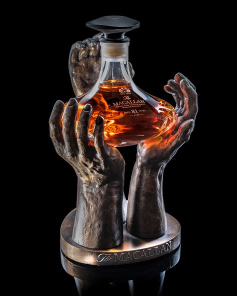 This 81-Year-Old Macallan Is the World's Oldest Whisky Fancy Liquor Bottles, Cool Whiskey Bottles, Expensive Liquor, Macallan Whisky, Pretty Alcoholic Drinks, Single Malt Whiskey, Whisky Drinks, Liquor Shop, 3d Product Animation