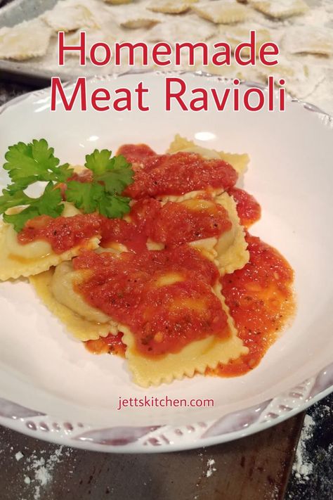 Homemade Beef Ravioli Filling, Homemade Meat Ravioli, Homemade Ravioli Recipe Filling, Meat Ravioli Recipe, Beef Ravioli Recipe, Meat Ravioli, Ravioli Recipe Homemade, Ravioli Recipes, How To Make Ravioli