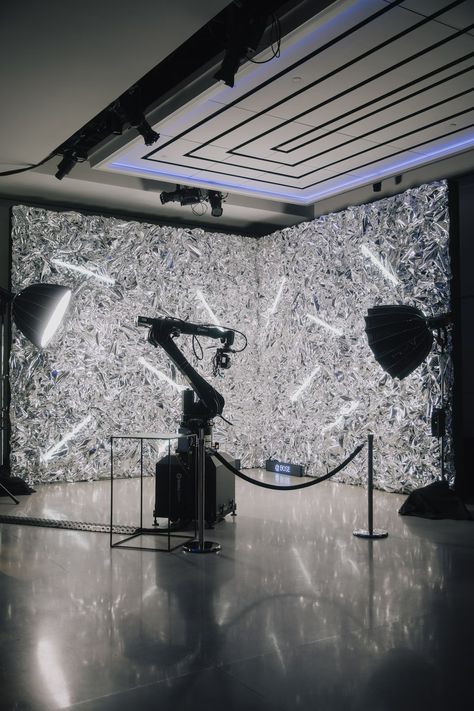 Inside Bose's NYC Launch Party | BizBash Launch Event Ideas, Concert Stage Design, Bose Quietcomfort, Diamond Party, Salon Suites, Arte Van Gogh, Interactive Installation, Corporate Party, New Year Decor