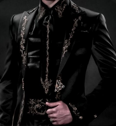 Fantasy Aesthetic Outfits, Masquerade Suit, Masquerade Aesthetic, Aesthetic Outfits Male, Gothic Suit, Prince Suit, Outfits Male, Masquerade Outfit, Vampire Fashion