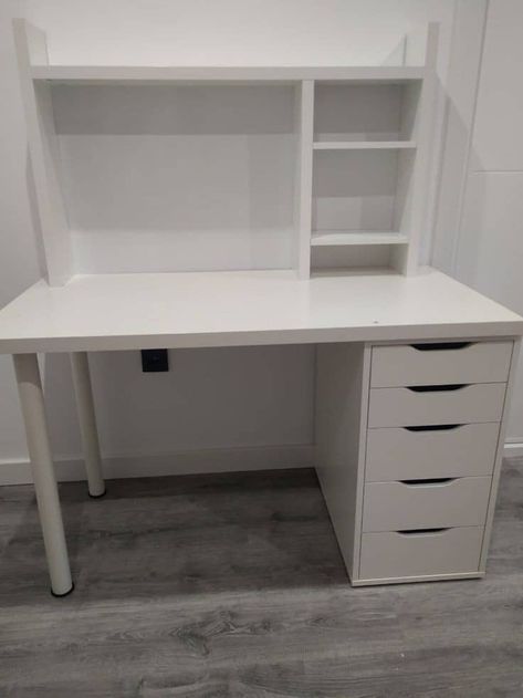 White Desk With Drawers, Office Design Home, Minimalism Home, Design Home Office, Study Table Designs, Easy Room Decor, White Room Decor, Cute Diy Room Decor, White Desk