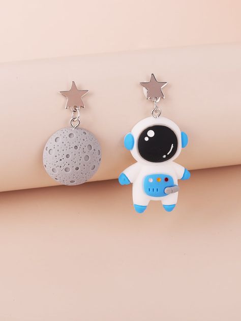 Wacky Earrings, Astronaut Earrings, Silly Earrings, Cartoon Astronaut, Planet Earrings, Clay Keychain, Funny Earrings, Embellished Fashion, Clay Stuff