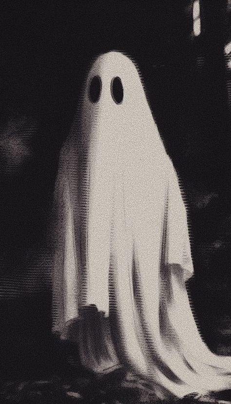 Ghost Art Reference, Ghosts Aesthetic Dark, Sheet Ghost Painting, Ghost Aesthetic Art, Ghost Aesthetic Icon, Cute Ghost Aesthetic, Dark Artist Aesthetic, Ghost Aesthetic Wallpaper, Ghost Aesthetics