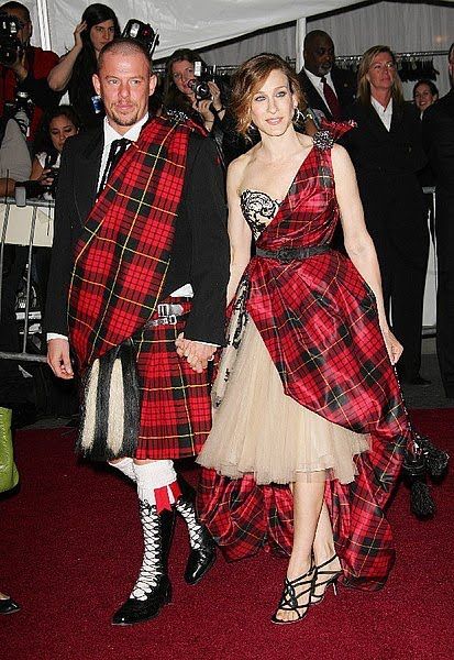 Dressed to Kilt Fashion Event Promotes Scottish Fashion and Honors McQueen | Mary Hall Best Met Gala Looks, Gala Themes, Met Gala Outfits, Met Gala Dresses, Tartan Fashion, Gala Outfit, Charles James, Gala Fashion, Met Gala Red Carpet