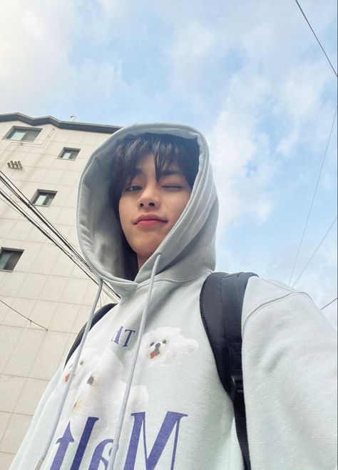 TEMPEST Hanbin Tempest Hanbin, Hanbin Icon, Hanbin Tempest, Yuehua Entertainment, Just Girl Things, Boyfriend Pictures, Kpop Idol, Influencer, On Twitter