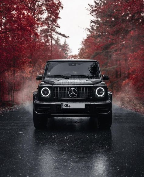 Black G Wagon, Benz Wallpaper, Mercedes Benz Wallpaper, Mercedes Wallpaper, Mercedes G63, Dream Cars Mercedes, Wagon Cars, Mercedes G Wagon, G63 Amg