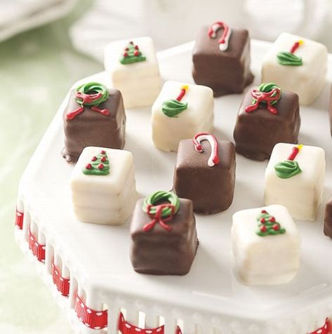 Gifts l Chesapeake Bay Crab Cakes & More Christmas Petit Fours Recipe, Holiday Petit Fours, Christmas Petit Fours, Petit Fours Recipe Easy, Petit Fours Recipe, Lobster Cake, Penguin Cookies, Gourmet Christmas, Mini Crab Cakes