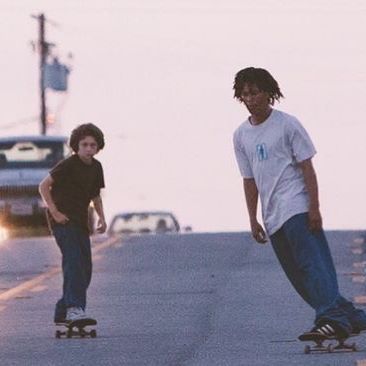 Ray Mid90s, Mid90s Ray, Mid 90s Outfits, 90s Skater Aesthetic, 90’s Skater, Mid90s Aesthetic, Mid 90s Aesthetic, Mid 90/, Surfer Guys