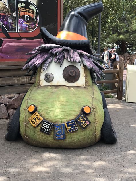 2017 Halloween Time at Cars Land Disney Park Halloween, Disneyland During Halloween, Disneyland Cars Land Halloween, Disneyland Images, Disneyland Cars Land, Halloween Time At Disneyland, Disney Fall, Disneyland Aesthetic, Halloween Flash