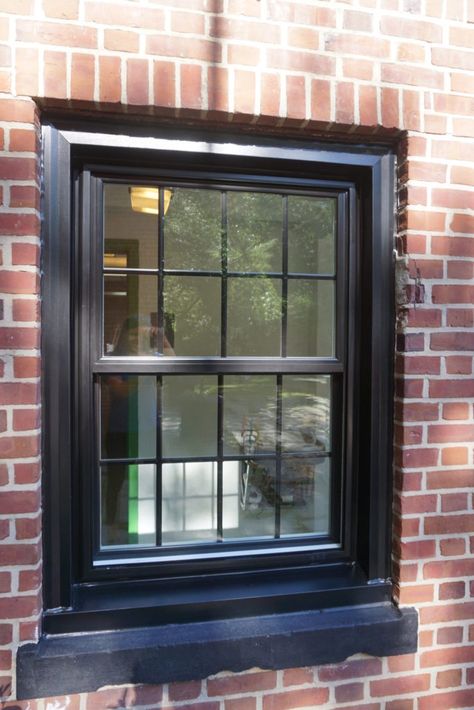 Paint Vinyl Windows, Painting Vinyl Windows, Outdoor Window Trim, Black Windows Exterior, Painted Window Frames, Vinyl Window Trim, Black Window Trims, Windows Black, Paint Vinyl