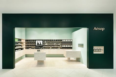 Image of Aesop Japan Stores by Torafu Architects Aesop Shop, Aesop Store, Interior Minimalista, Cosmetic Shop, Green Interiors, Shop Interiors, Retail Space, Display Design, Corporate Design