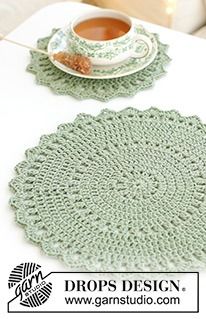 Festive Circles / DROPS Extra 0-1605 - Free crochet pattern Crochet Placemats Free Pattern, Schematic Drawing, Crochet Table Mat, Cast Off, Crochet Diagram, Crochet Coasters, Drops Design, Chain Stitch, Table Mats