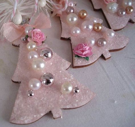 Pink Christmas Decoration Ideas | Christmas Celebrations Pink Christmas Ornaments, Baby Mobil, Shabby Christmas, Pink Xmas, Pink Tree, Christmas Decoration Ideas, Pink Christmas Decorations, Christmas Pink, White Ornaments