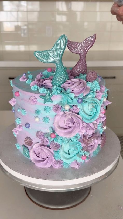 Under The Sea Birthday Cake Buttercream, Chocolate Mermaid Cake, Easy Under The Sea Cake, Mermaid Cake Ideas Easy, Buttercream Mermaid Cake, Under The Sea Birthday Cakes, Small Mermaid Cake, Mermaid Cake Buttercream, Purple Mermaid Cake