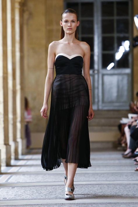 Bouchra Jarrar Couture Fall Winter 2015 Paris - NOWFASHION Bouchra Jarrar, Paris Haute Couture, Fall 2015, Couture Collection, Strapless Dress Formal, Style Icons, Autumn Winter, Strapless Dress, Fall Winter