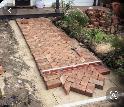 Brick Ideas, Garden Pathways, Brick Path, Brick Walkway, Path Design, Garden Walkway, Garden Types, Backyard Spaces, Have Inspiration