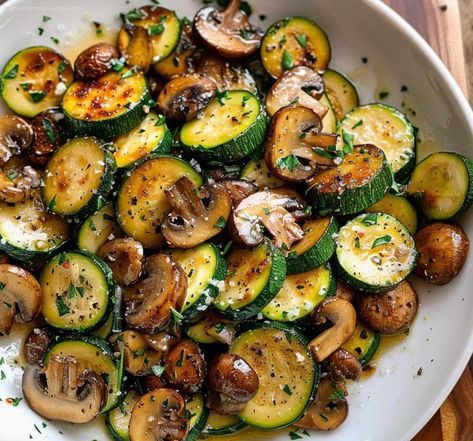 Skillet Zucchini And Mushrooms | Easy And Flavorful Side Dish - My Home Made Recipe Zucchini And Mushrooms, Sautéed Zucchini, Zucchini Sticks, Sauteed Zucchini, Easy Recipes For Beginners, Diet Recipes Easy, Idee Pasto Sano, Zucchini Recipes, Crockpot Recipes Easy