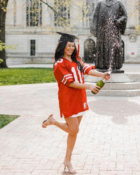 Popping Champagne Pictures Graduation, Osu Graduation Pictures, College Graduation Pictures Champagne, Graduation Champagne Picture, Ohio State Graduation Pictures, Graduation Pictures Champagne, Champagne Graduation Picture, Mba Photoshoot, Champagne Graduation