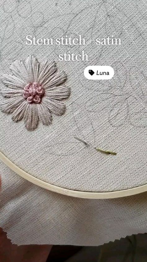 Stem stitch + satin stitch Hand embroidery for beginners Free Blanket Knitting Patterns, Hand Embroidery For Beginners, Stem Stitch, Botanical Embroidery, Basic Hand Embroidery Stitches, Embroidery Stitches Beginner, Simple Hand Embroidery Patterns, Ribbon Embroidery Tutorial, Embroidery Lessons