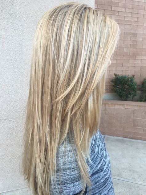 Baby lights and balayage make a beautiful dimensional blonde when combined together Dimensional Blonde Straight Hair, Full Foil Highlights Blonde, Blonde Highlights Hair Color Ideas, Babylights Blonde Highlights, Highlights Hair Color Ideas, Blonde Highlights Hair, Babylights Blonde, Nature Crown, Highlights Hair Color