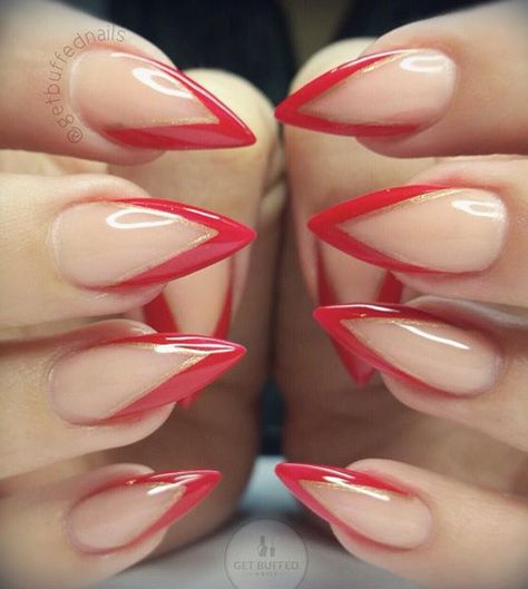 Red Pointy French Tip Nails, Christmas Nails Short Stiletto, Red Tip Stiletto Nails, Red French Tip Nails Stiletto, Red French Tip Stiletto Nails, Red Pointy Nails, Red Tip Nails, Unghie Nail Art, Pointy Nails