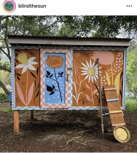 Outdoor Shed Interior Ideas, Fun Mural Ideas, Shed Mural Ideas, Painted Shed Mural, Chicken Coop Mural, Mural On Shed, Shed Murals Outdoor, Painted Chicken Coop, Folk Art Mural