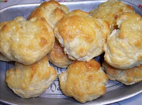 Church's Chicken Biscuits Recipe, Churches Chicken, Churchs Chicken, Butter Biscuit Recipe, Honey Biscuit Recipe, Honey Biscuit, Butter Biscuits Recipe, Honey Butter Biscuits, Best Biscuit Recipe