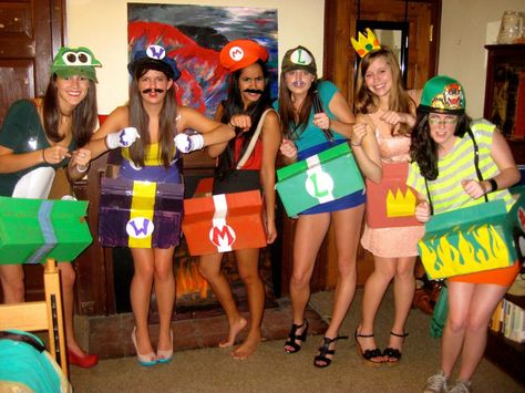 Mario kart halloween costumes Mario Kart Costumes, Mario Kart Characters, Mario Costume, Video Game Costumes, Theme Days, Group Costumes, Group Halloween Costumes, Mario Kart, Character Costumes