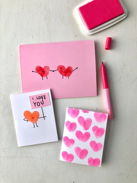 Useful Hacks, Fingerprint Art, Diy Valentines Cards, Kids Homemade, Valentine Cards Handmade, Homemade Valentines, Valentines Art, Valentine Print, Valentine's Day Cards