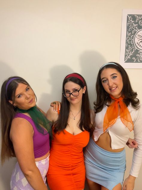 Fred Jones Costume, Fred Jones, Halloween Costumes For Work, Velma Dinkley, Daphne Blake, Costumes For Women, Halloween Costume, Halloween Costumes, Halloween