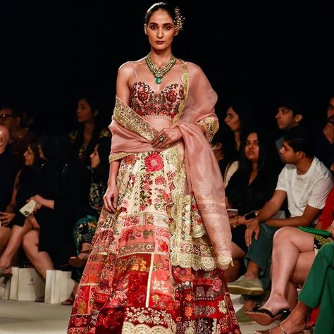 Varun Bahl Couture on Instagram: "Presenting ‘New Leaf’ at @fdciofficial India Couture Week 2022 Inspired by the mystical forest, we reinvent classic upcycled patchwork embroidery, while also exploring a new direction of beads, gemstones, 3D embroidered flowers as well as leaves for our new couture collection Putting a spin on traditional Indian silhouettes while taking a leap forward from traditional wedding couture and exploring the new way in which global couture is moving. New Leaf oscilla Varun Bahl, Leaf Collection, Patchwork Embroidery, Wedding Couture, Mystical Forest, Indian Wedding Wear, Cocktail Gowns, Couture Week, New Directions