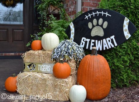 Outdoor fall porch decor football theme. Football Porch Decorating Ideas, Football Front Porch Decor, Outdoor Potting Bench, Fall Football, Football Decorations, Football Themes, Sports Themed Party, Fall Outdoor Decor, Sports Decorations