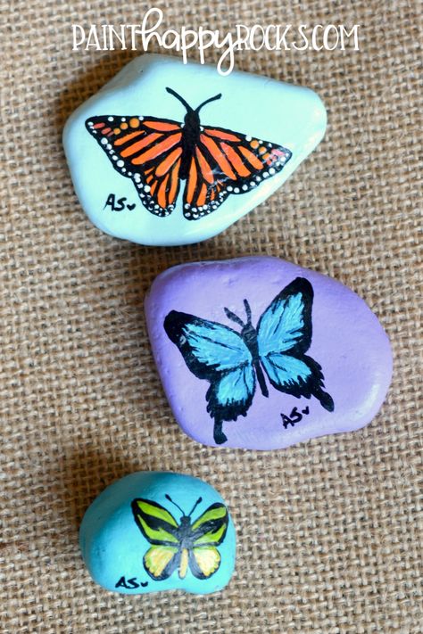 Rock Painting Ideas | Butterflies at painthappyrocks.com #PaintHappy Rocks #Painted Rocks #RockPainting Diy Painted Rocks, Butterfly Ideas, Animals Butterfly, Happy Rock, Rock Painting Tutorial, Painted Rock Animals, Rock Painting Ideas, Posca Art, Painted Rocks Kids