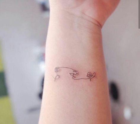 Cutesy Tattoos, Golden Tattoo, Tattoo Bts, Y Tattoo, Bts Tattoo, Army Tattoos, Bts Tattoos, Minimal Tattoos, Doodle Tattoo