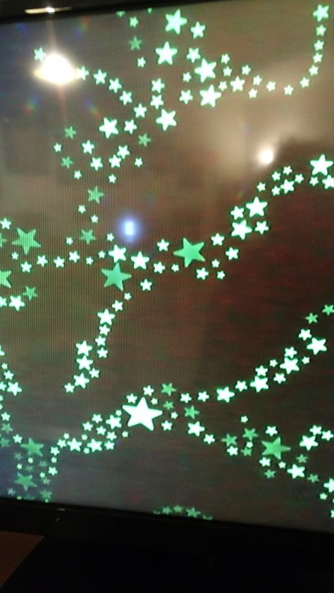 Ceiling Stars Glow In The Dark, Glow Stars Ideas Bedrooms, Glow In The Dark Stars On Ceiling Ideas, Glow In The Dark Ceiling Ideas, Light Up Stars On Ceiling, Glowing Stars On Ceiling, Glow In The Dark Ceiling Stars, Glow Stars On Ceiling, Glow In The Dark Stars Aesthetic