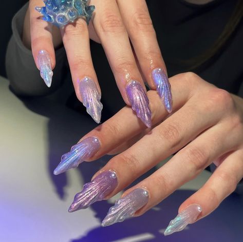 Rave Nails, Seashell Nails, Beachy Nails, Pointy Nails, Gold Nail Designs, Hard Nails, Diy Acrylic Nails, Cute Nail Art Designs, Goth Nails