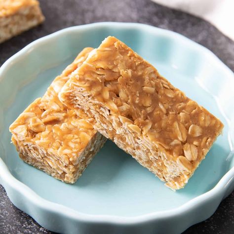 Peanut Butter Granola Bar Recipe, Oats Meal, Beaming Baker, Peanut Butter Granola Bars, Heathy Snack, Baking Treats, Honey Roasted Peanuts, Healthy Granola Bars, Granola Recipe Bars