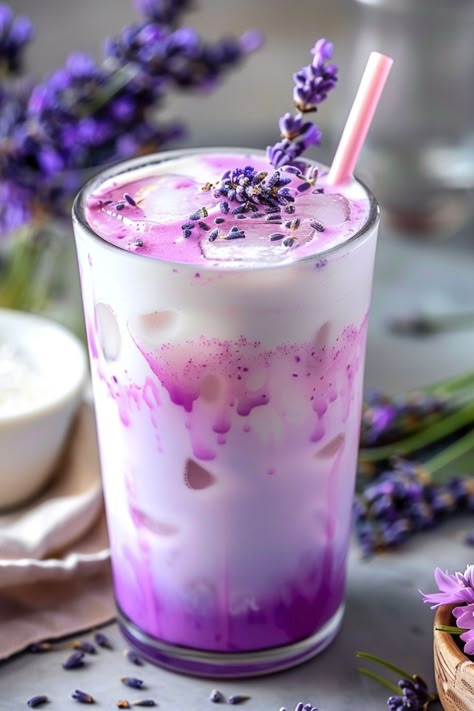 Lavender Milk Tea Recipe - A Creamy and Soothing Delight! Cafe Beverages Drinks, Japanese Drinks Recipe, Sakura Drink, Milk Tea Photography, Lavender Milk Tea, Lavender Food, Milk Tea Recipe, Lavender Milk, Spring Drinks