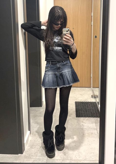 #y2k #outfit #skirt #jeans #summer #summeroutfit Denim Skirt Grunge Outfit, Grunge Jean Skirt Outfits, Alt Jean Skirt Outfits, Y2k Outfit With Skirt, Emo Outfits With Skirt, Short Jean Skirt Outfits Y2k, Short Denim Skirt Outfits Fall, Black Skirt Outfit Grunge, Skirt With Jeans Underneath