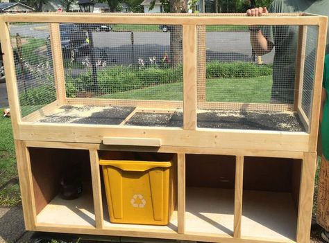 Build a Guinea Pig cage with EASY cleaning! (Projects with kids) Diy Guinea Pig Cage, Guinea Pig Cages, Guinea Pig Diy, Guinea Pig Hutch, Guinea Pig House, Pet Things, Guinea Pig Bedding, Pig House, Pet Guinea Pigs