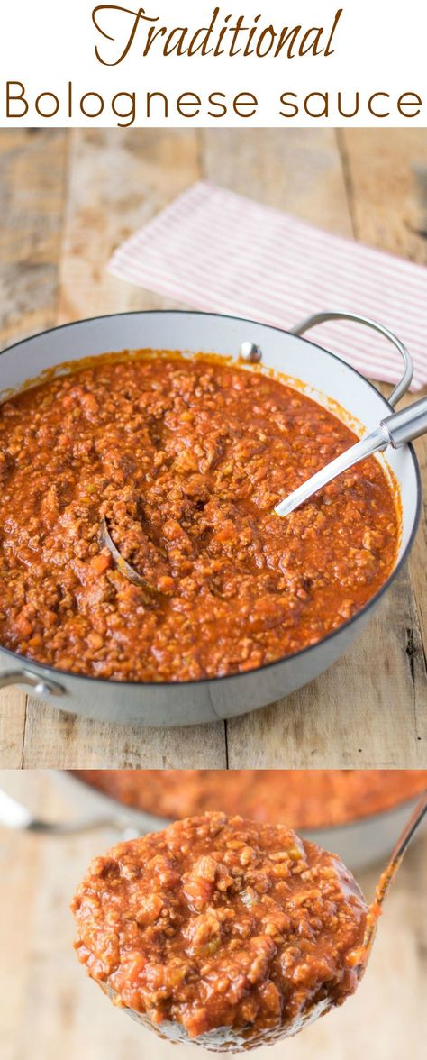 This traditional Bolognese sauce is made using all the authentic ingredients like beef, pork, fresh tomato purée, then cooked low and slow for hours to develop a rich, hearty taste. Bolognese Recipes, Traditional Bolognese, Resep Pasta, Recipes Italian, Diy Easy Recipes, Pasta Bolognese, Bolognese Recipe, Bolognese Sauce, Italian Cooking