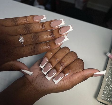 Long Deep French Tip Nails, Baddie Acrylic Nails Medium, Medium Nails French Tip, French Tip Tapered Square Nails, Medium French Tip Nails, Tapered Square Nails Design, Deep French Tip Nails, Short Tapered Square Nails, Dope Short Nail Designs