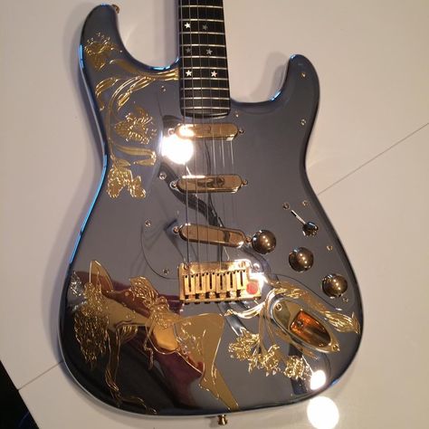 Custom Fender Stratocaster from 90' worthy $10.147 Custom Fender, Electric Guitar Design, Stratocaster Guitar, Guitar Obsession, Custom Electric Guitars, Unique Guitars, Cool Electric Guitars, Guitar Collection, Beautiful Guitars