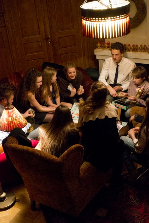 The cousins playing board games at Christmas Family Board Games Aesthetic, Friends Playing Board Games Aesthetic, Playing Board Games Aesthetic, Games At Christmas, Family Gathering Aesthetic, Cousins Aesthetic, Manifest Wallpaper, Playing Board Games, Reindeer Games