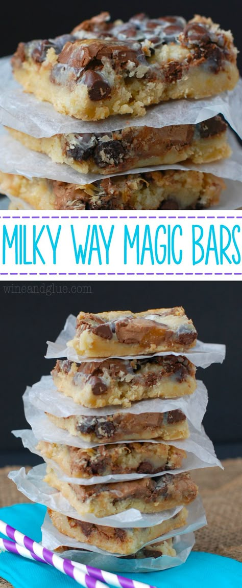 Milky Way Magic Bars! These Magic Bars come together so easily and they are so ooey gooey delicious! Milky Way Bars, Magic Cookie Bar Recipe, Magic Cookie Bars, Cookies Cupcake, Peter Doig, Magic Bars, Bars And Cookies, Sweet Bar, Dessert Simple